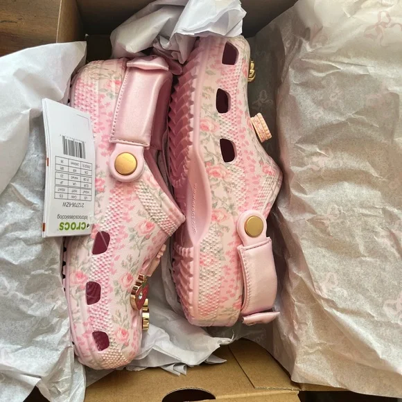 CROCS LOVE SHACK FANCY - Picture 2 of 4